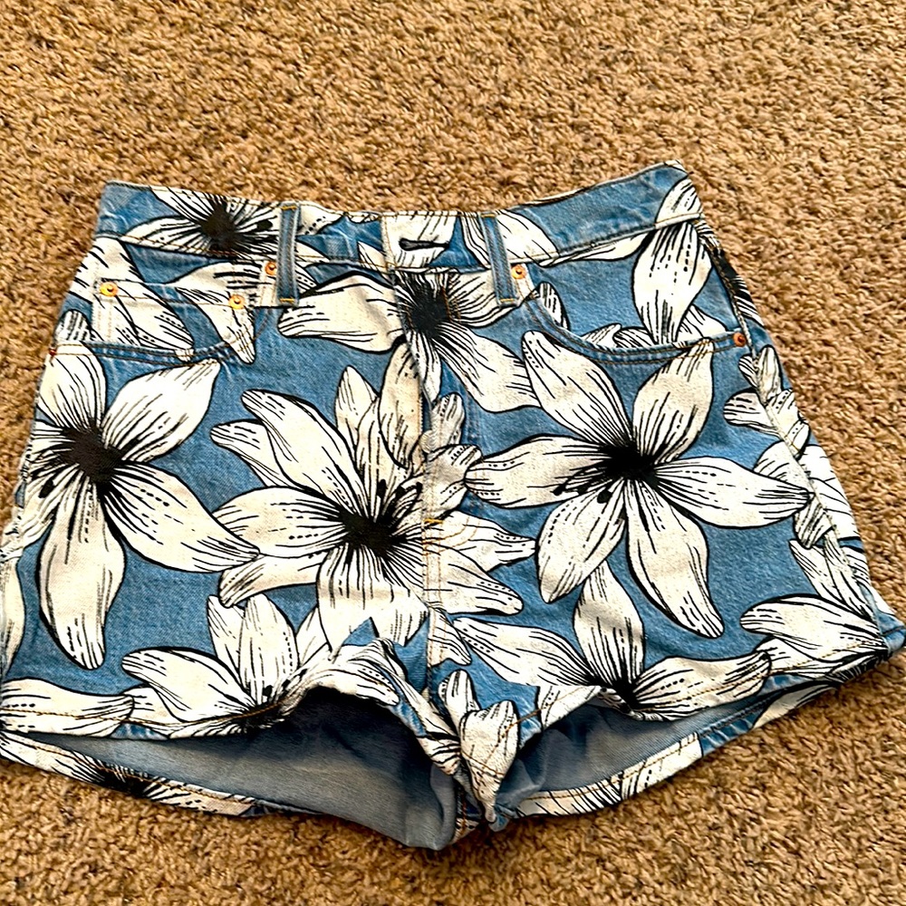 Levi printed shorts